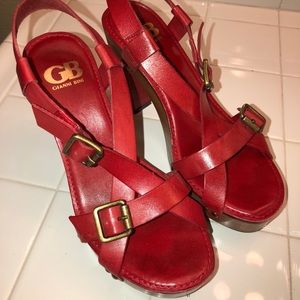 Gianni Bini red heeled sandal